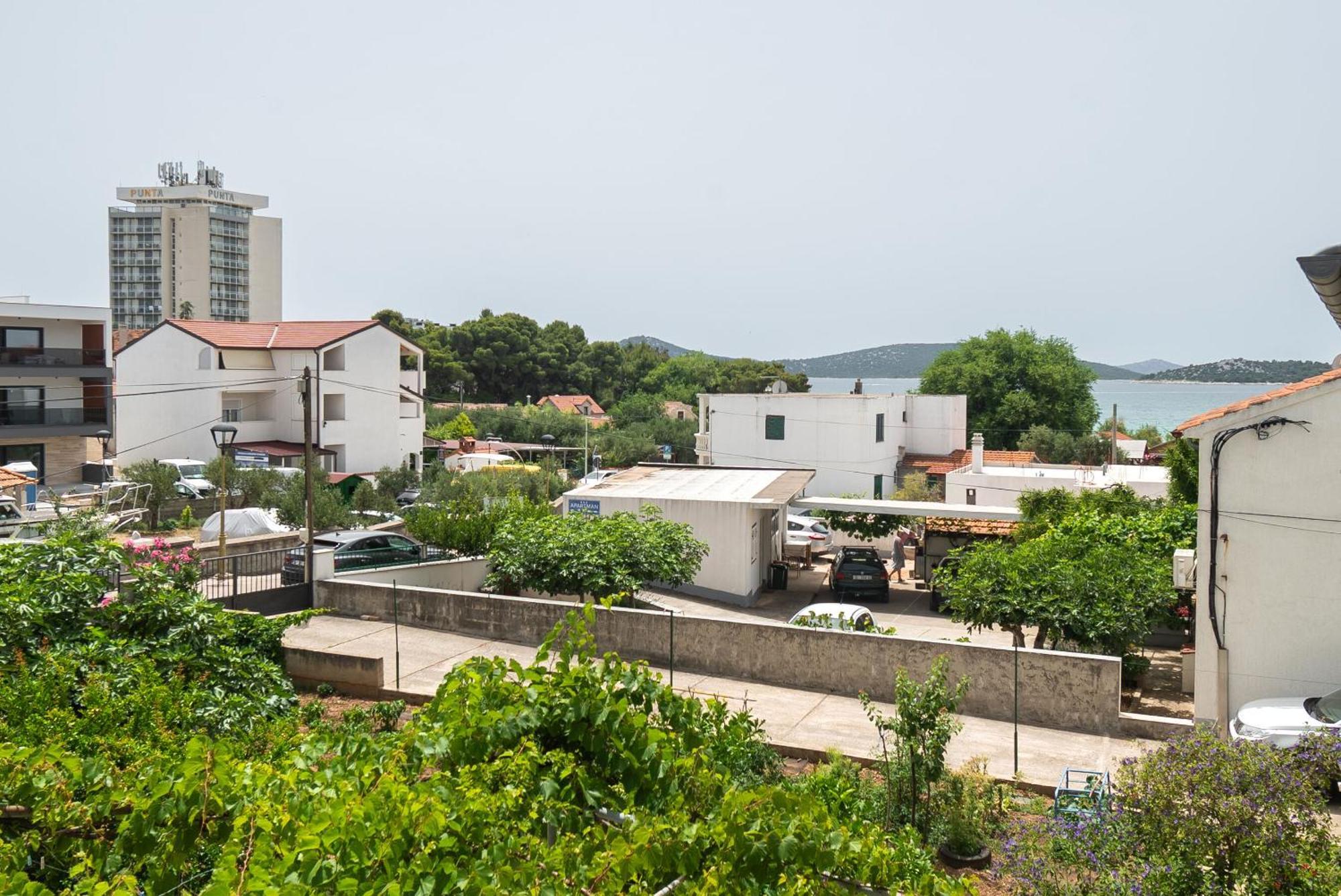 Apartment Ervin Vodice Exterior photo