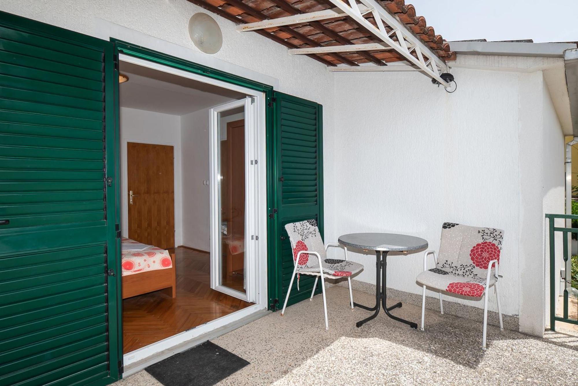 Apartment Ervin Vodice Exterior photo