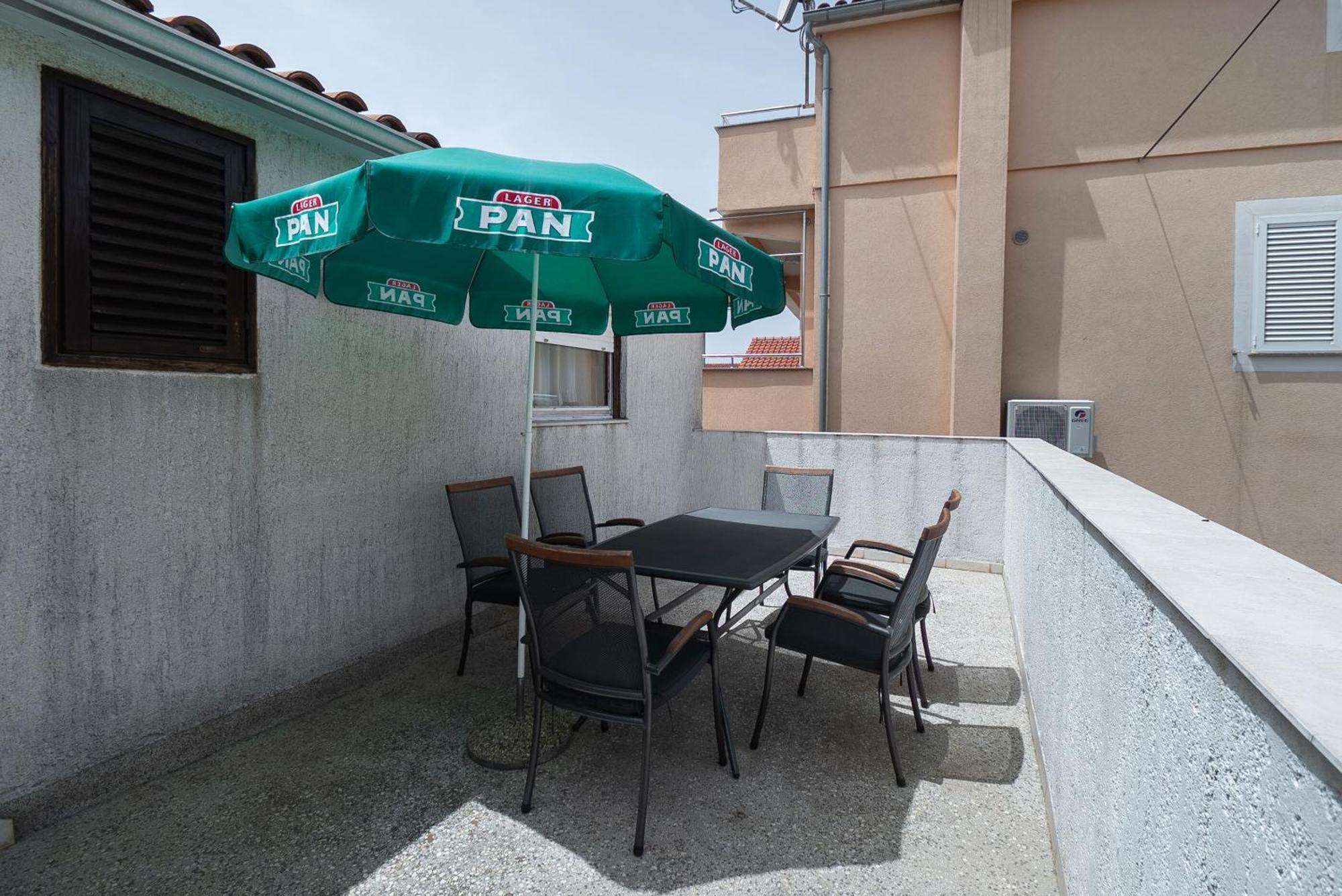 Apartment Ervin Vodice Exterior photo