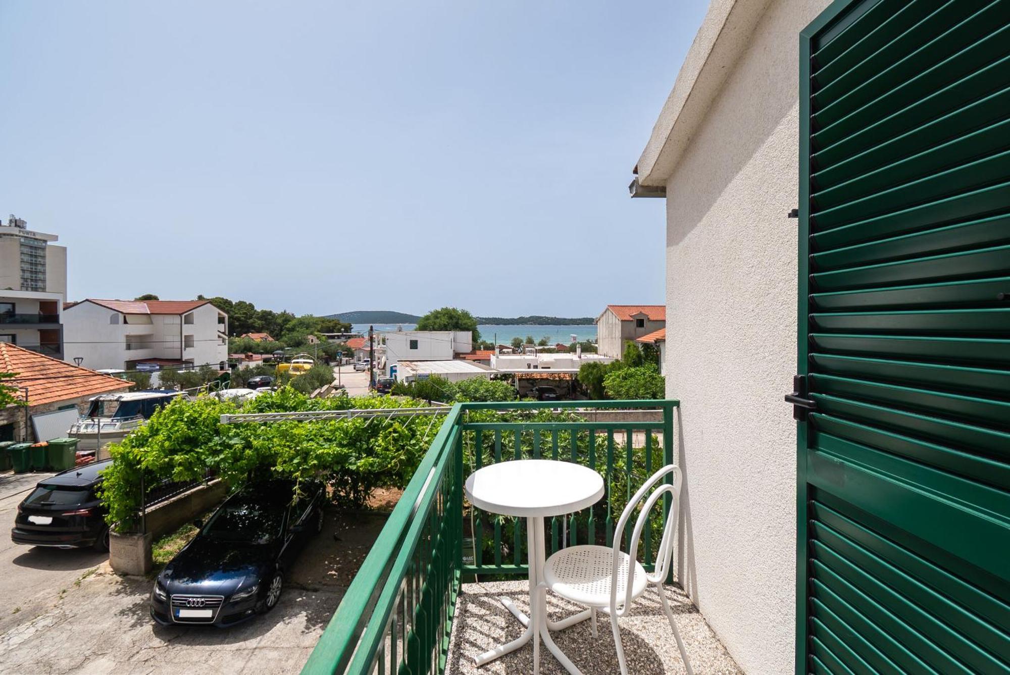 Apartment Ervin Vodice Exterior photo