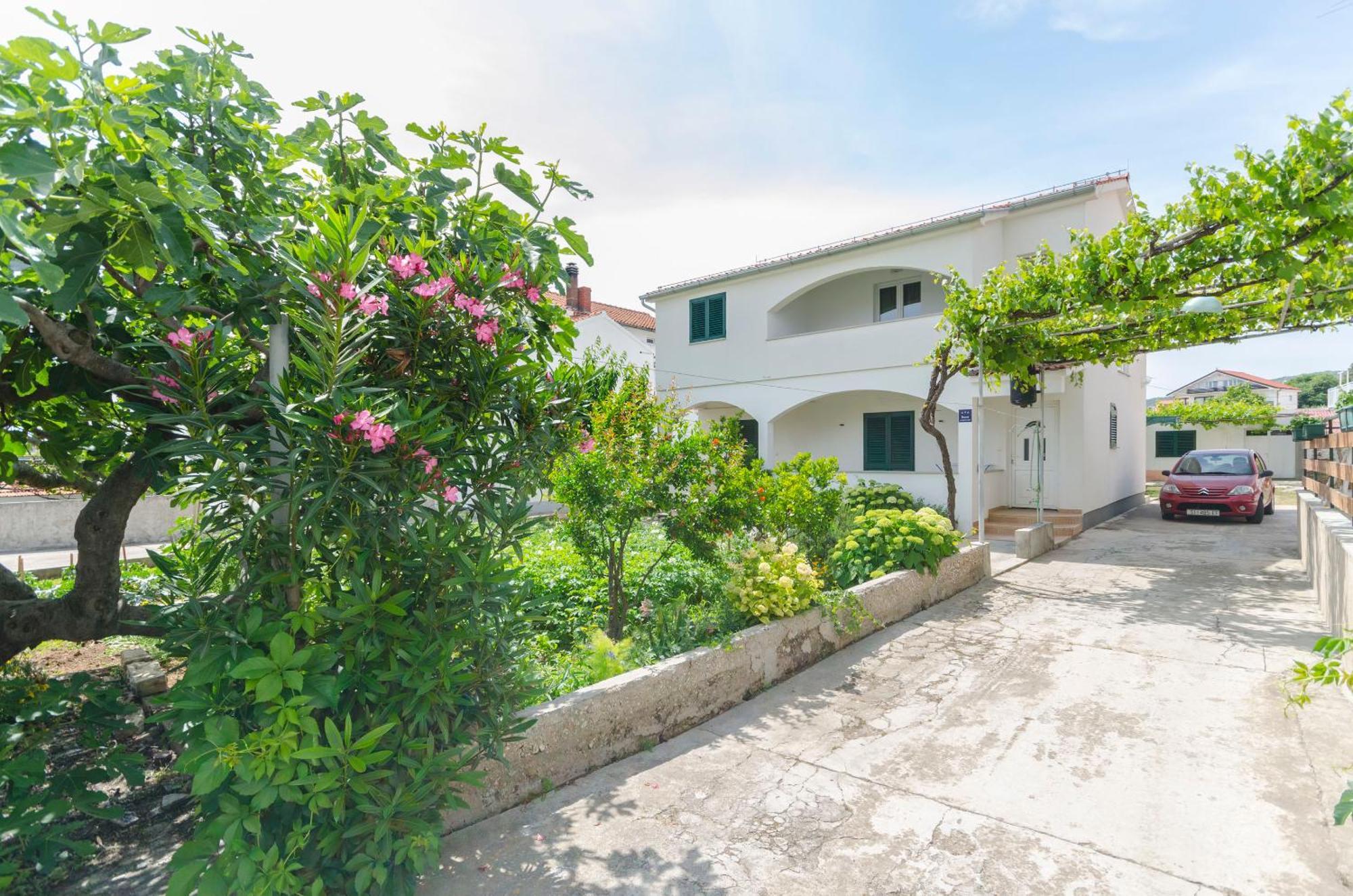 Apartment Ervin Vodice Exterior photo
