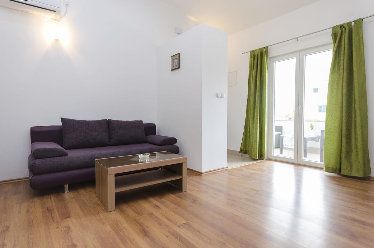 Apartment Ervin Vodice Exterior photo