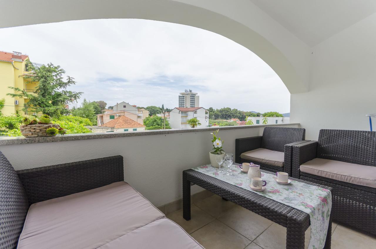 Apartment Ervin Vodice Exterior photo